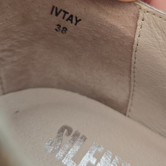 SILENT D, Ivtay Python Snakeskin Lether Nude Boot Bootie, Size 7.5 (38) - Picture 11 of 14